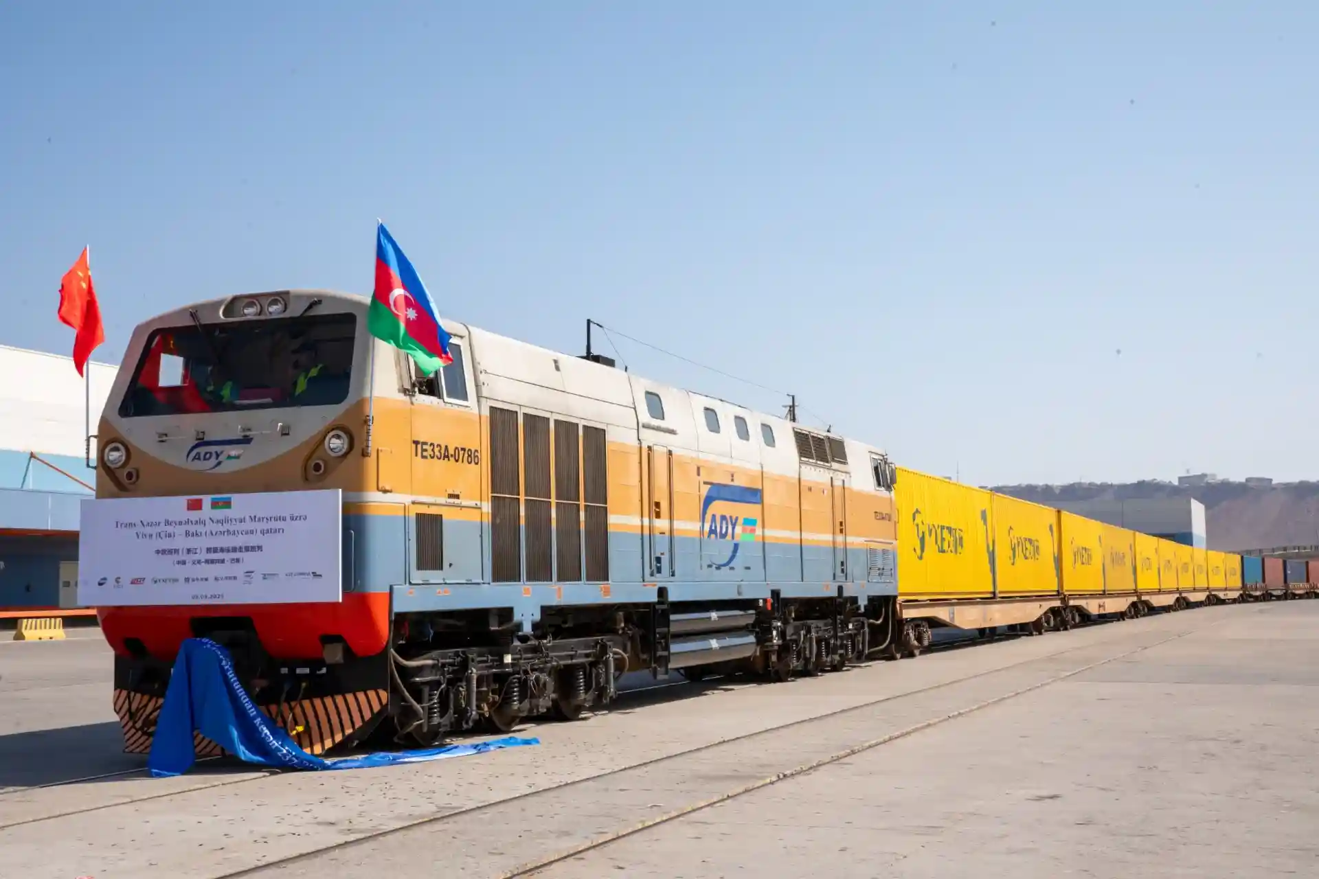 Bakı Yivudan gələn 237-ci qatarı qarşıladı