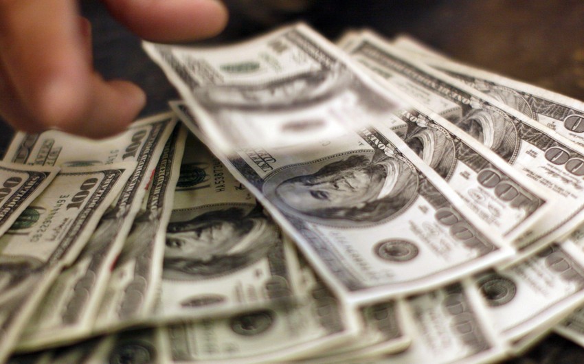 Mərkəzi Bank dolların 17 aprel üçün rəsmi məzənnəsini açıqladı