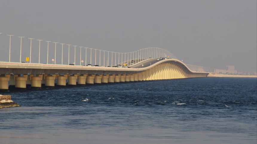 İran, Bəhreyn ilə Səudiyyə Ərəbistanını birləşdirən körpüyə PUA ilə zərbə endirib