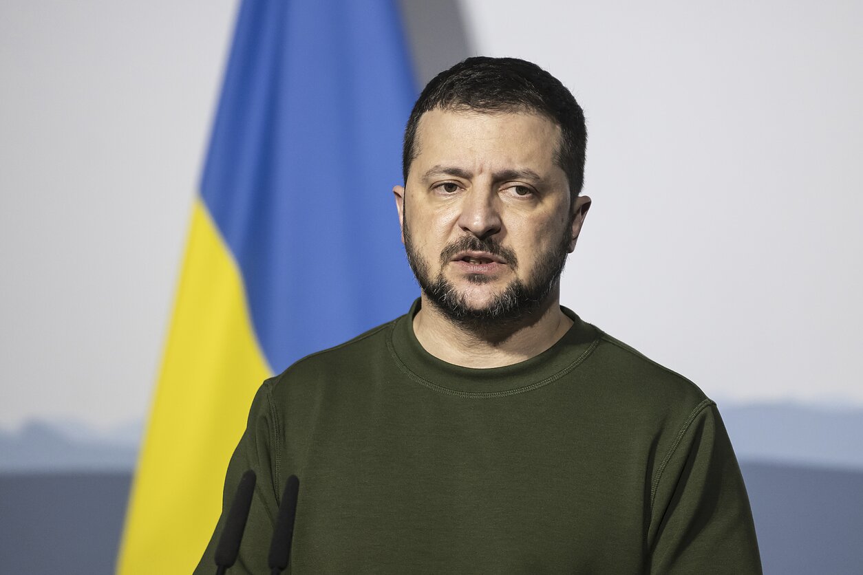 Kiyev, Böyük Britaniya və Fransa ilə Ukraynada qoşunların yerləşdirilməsini müzakirə edib