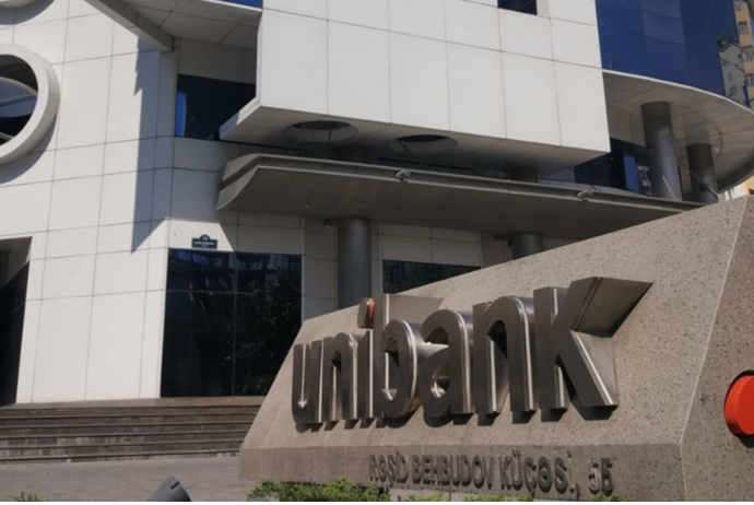 Unibank müştərilərin kredit borcları haqqında məlumatları üçüncü tərəfə ötürür