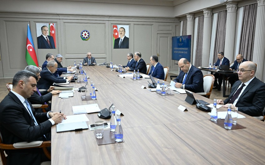 İqtisadi Şurada növbəti 4 ilin büdcə proqnozları müzakirə edilib