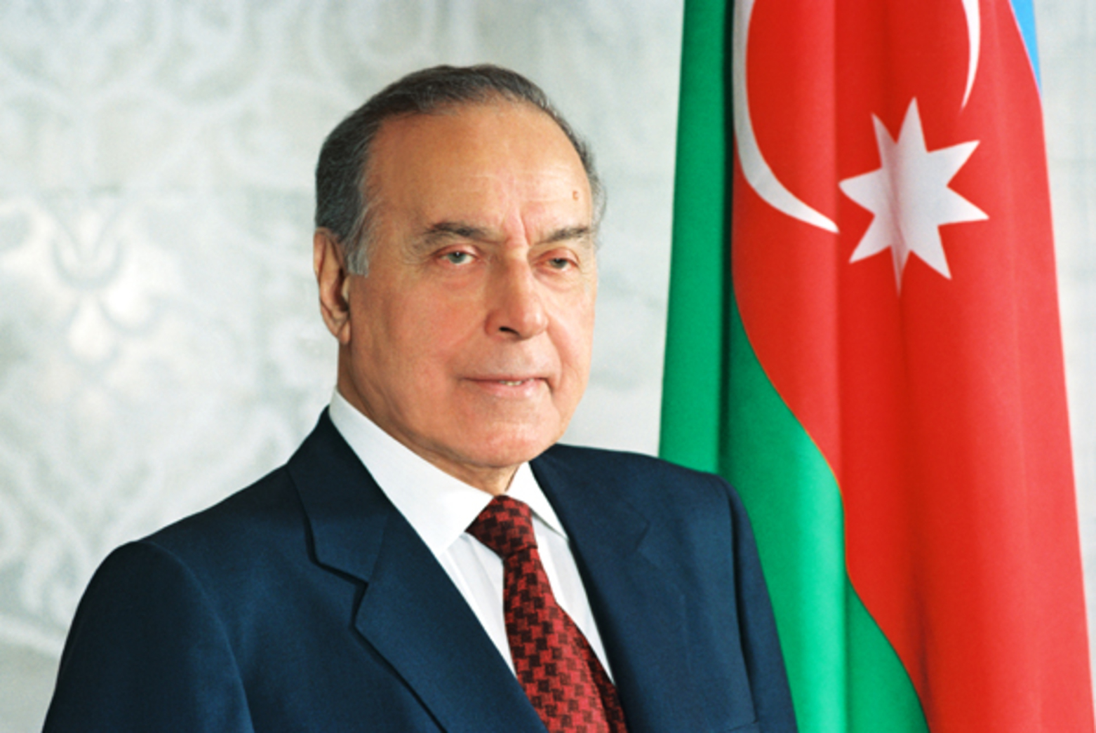 Ulu Öndərin xatirəsi Parisdə anılıb