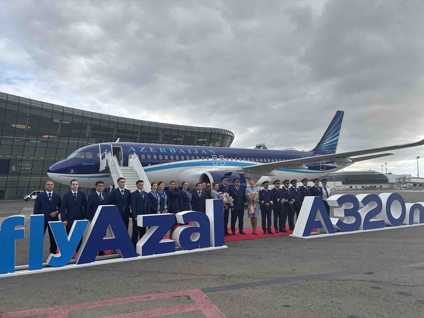 AZAL-ın donanmasına yeni təyyarə daxil oldu