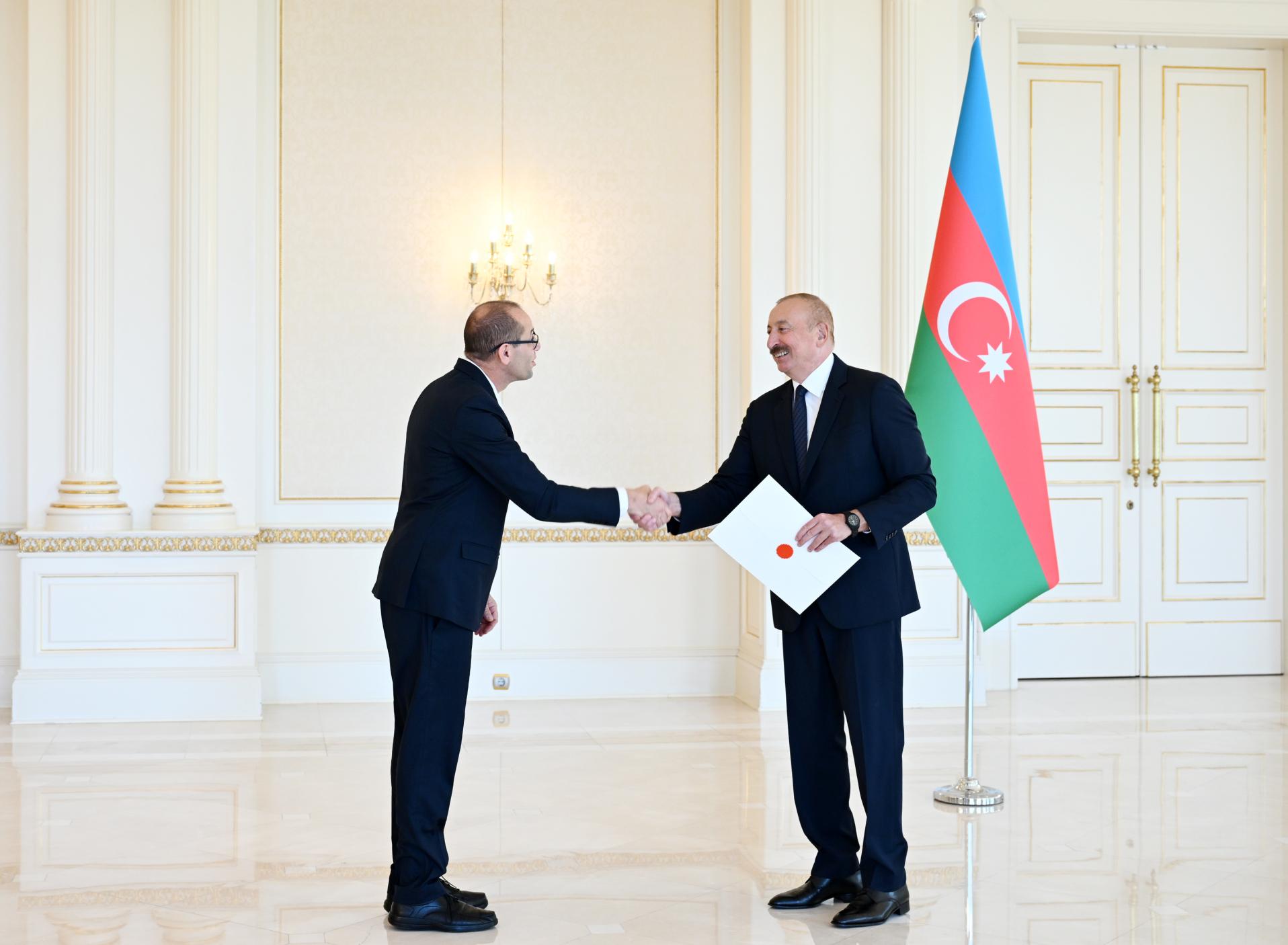 İlham Əliyev İsrailin Azərbaycandakı yeni səfirinin etimadnaməsini qəbul edib
