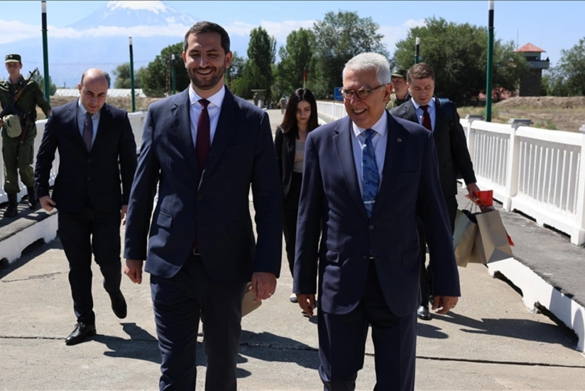 Ermənistan və Türkiyə Gümrü-Qars dəmir yolunun bərpası imkanlarını araşdıracaq