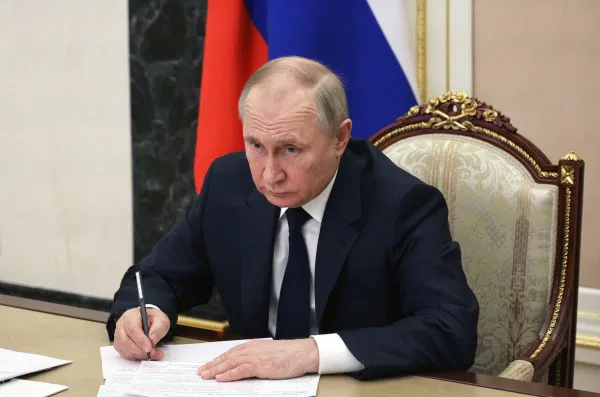 Putin Rusiya – Ukrayna danışıqlarının mayın 15-də Türkiyədə başlanmasını təklif edib