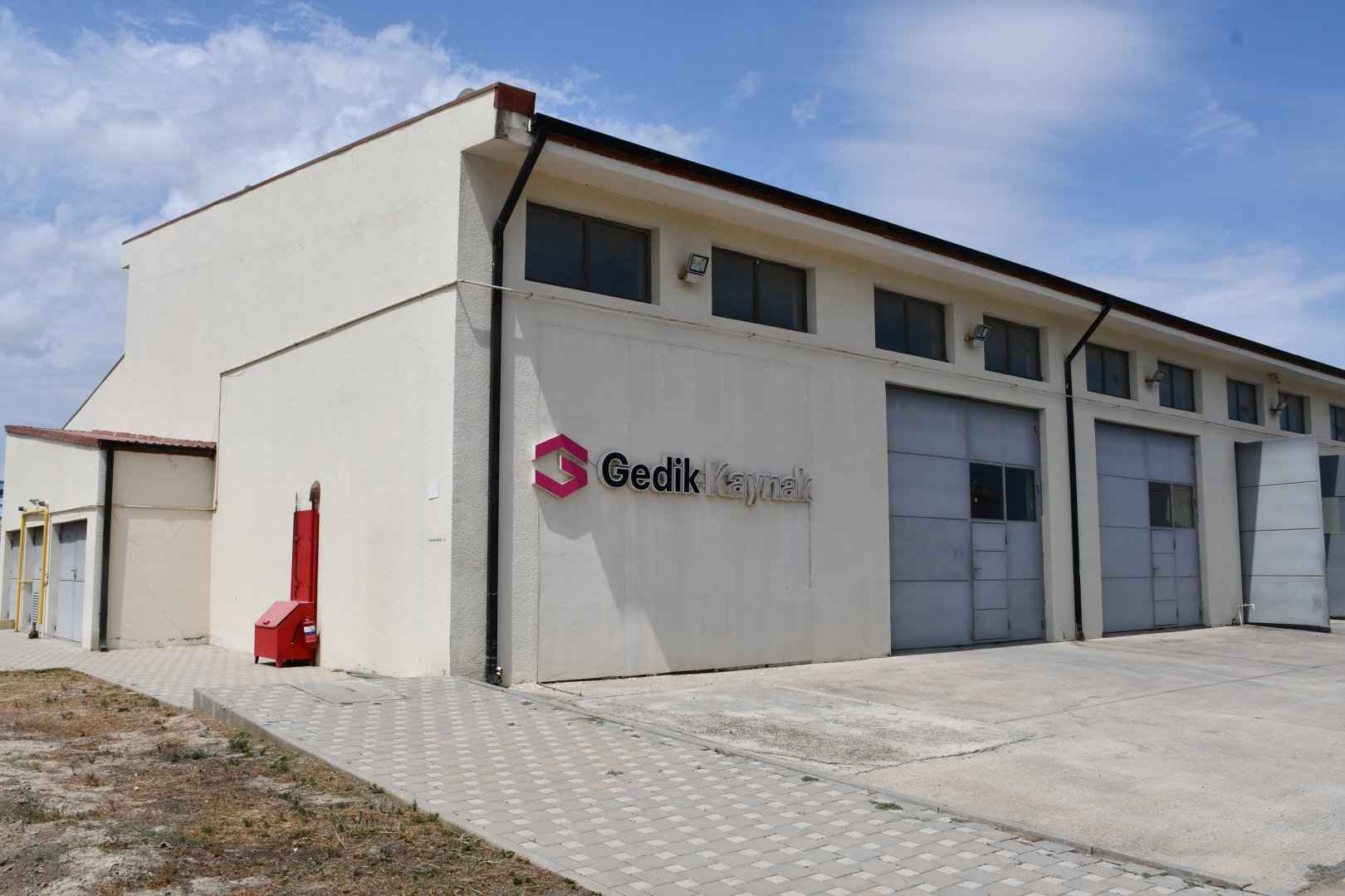 Azərbaycan Özbəkistana elektrod ixracına başlayıb