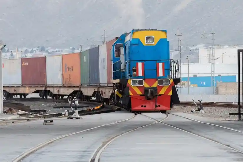 Orta Dəhliz vasitəsilə Fransadan Özbəkistana böyük həcmdə yük çatdırılıb