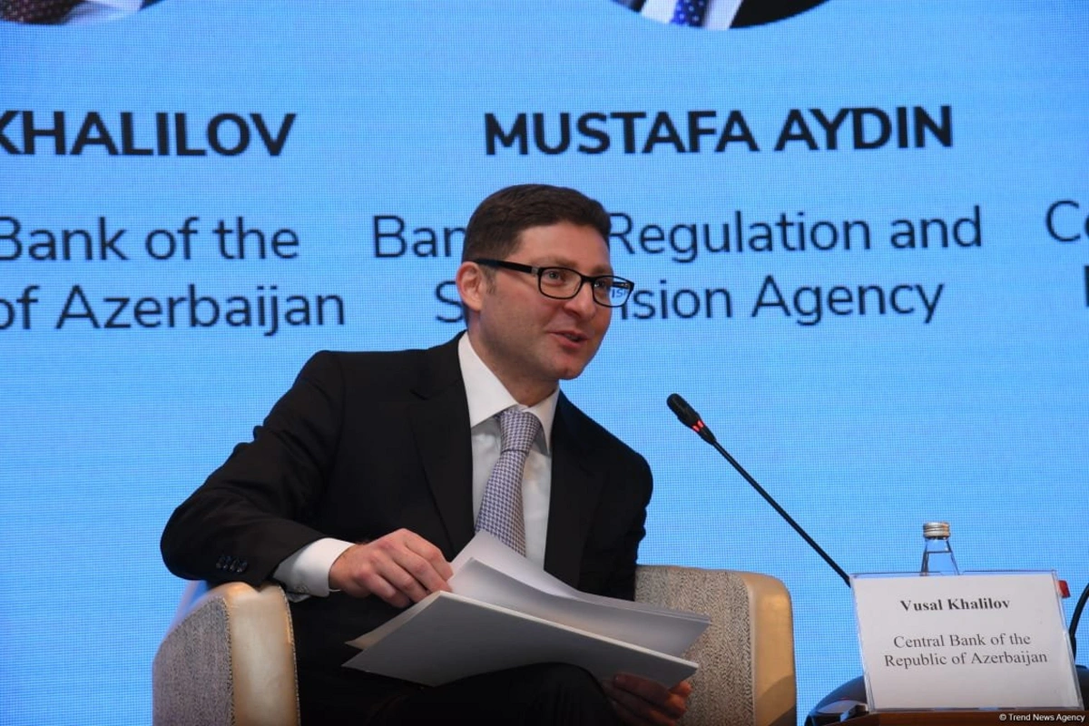 Azərbaycanda bank kartları ilə dövriyyə artıb