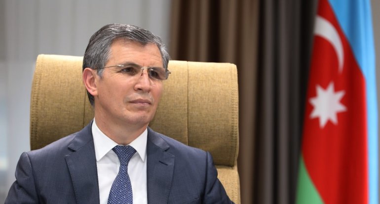 Yekaterinburqda Kremlin qəddar əmrlərini həyata keçirən qüvvələr görünür