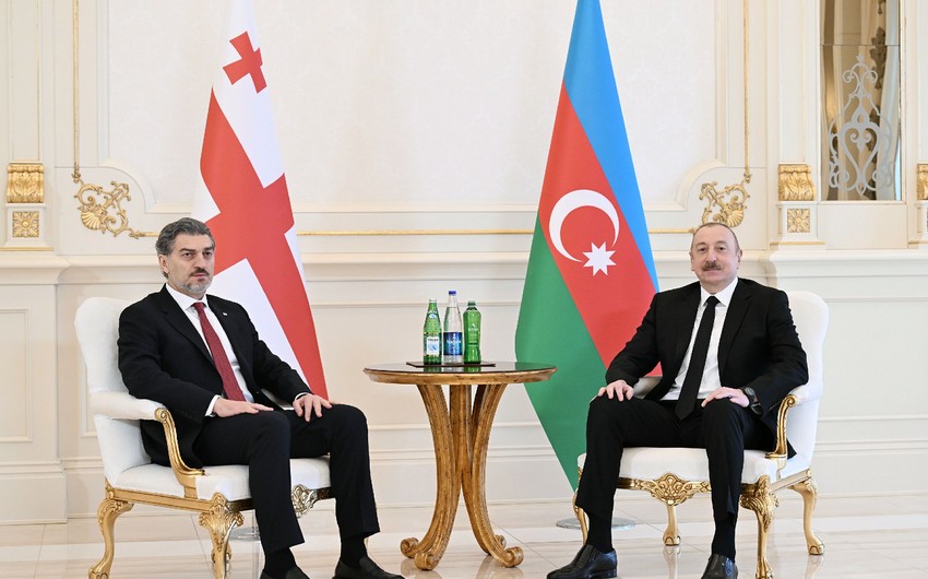 Gürcüstan Prezidenti İlham Əliyevi ölkəsinə səfərə dəvət edib