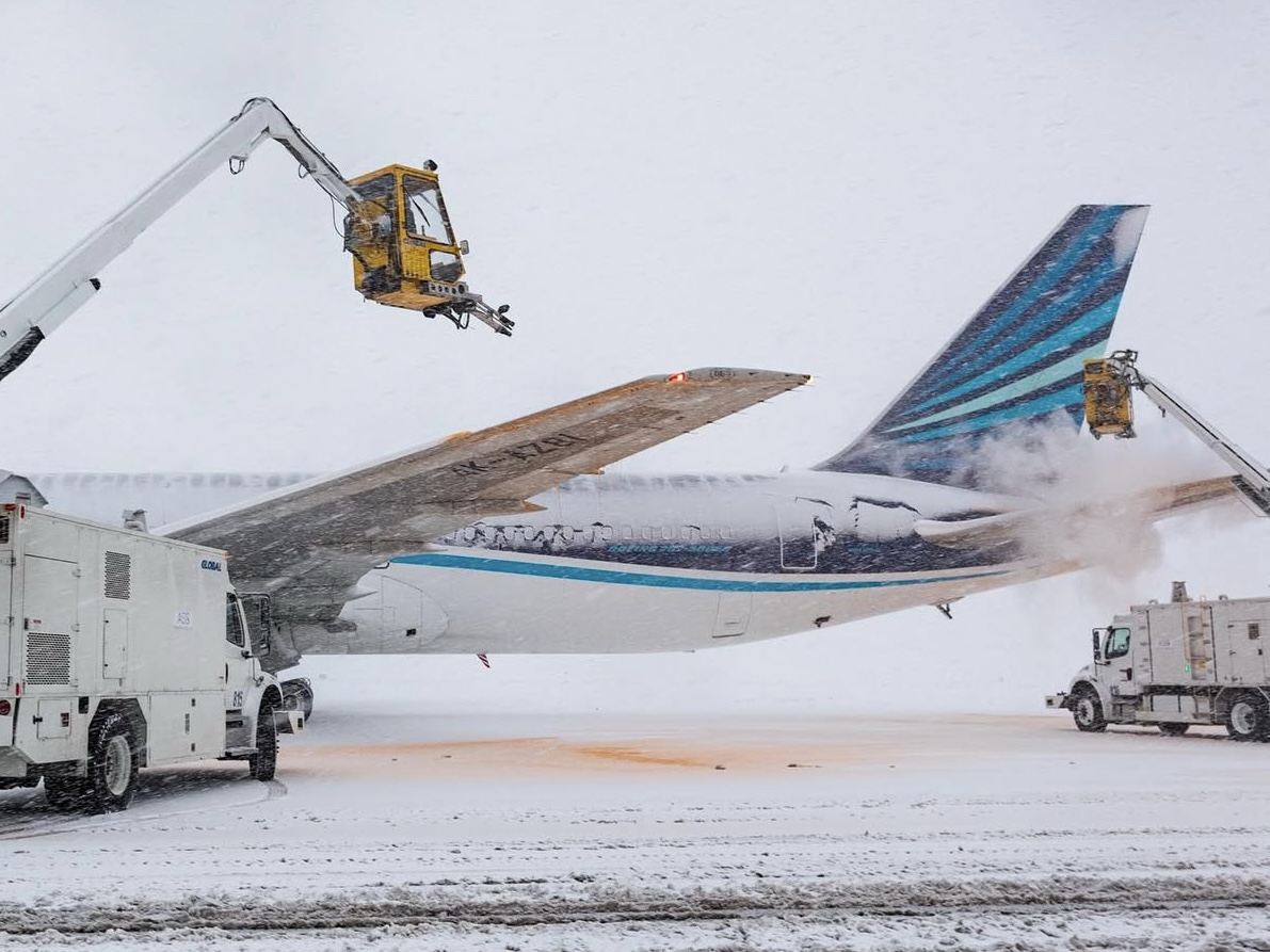 Heydər Əliyev Beynəlxalq Aeroportunda uçuşlar cədvələ uyğun şəkildə həyata keçirilir