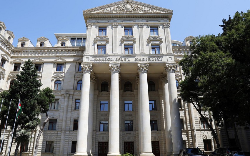 Rəsmi Bakı Ermənistanı sülh səylərinə xələl gətirən əsassız bəyanatlardan çəkinməyə çağırdı