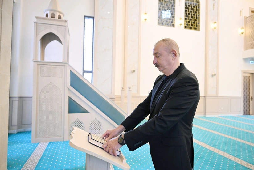 Hadrut qəsəbəsində inşa edilmiş məscidin açılışı olub