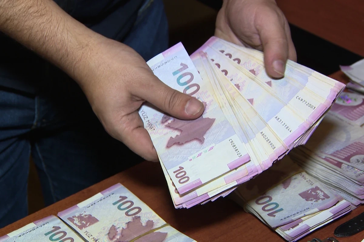 Azərbaycanda orta aylıq əməkhaqqı artıb