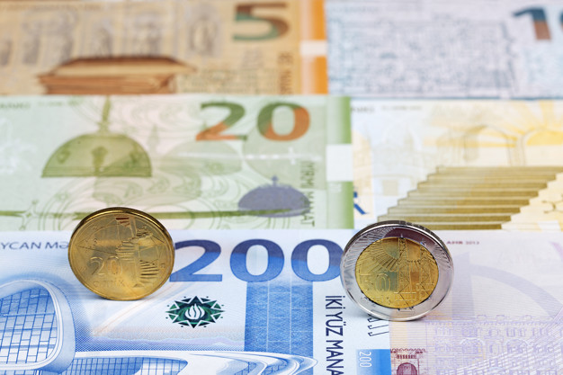 Azərbaycan manatının dövretmə sürəti azalıb