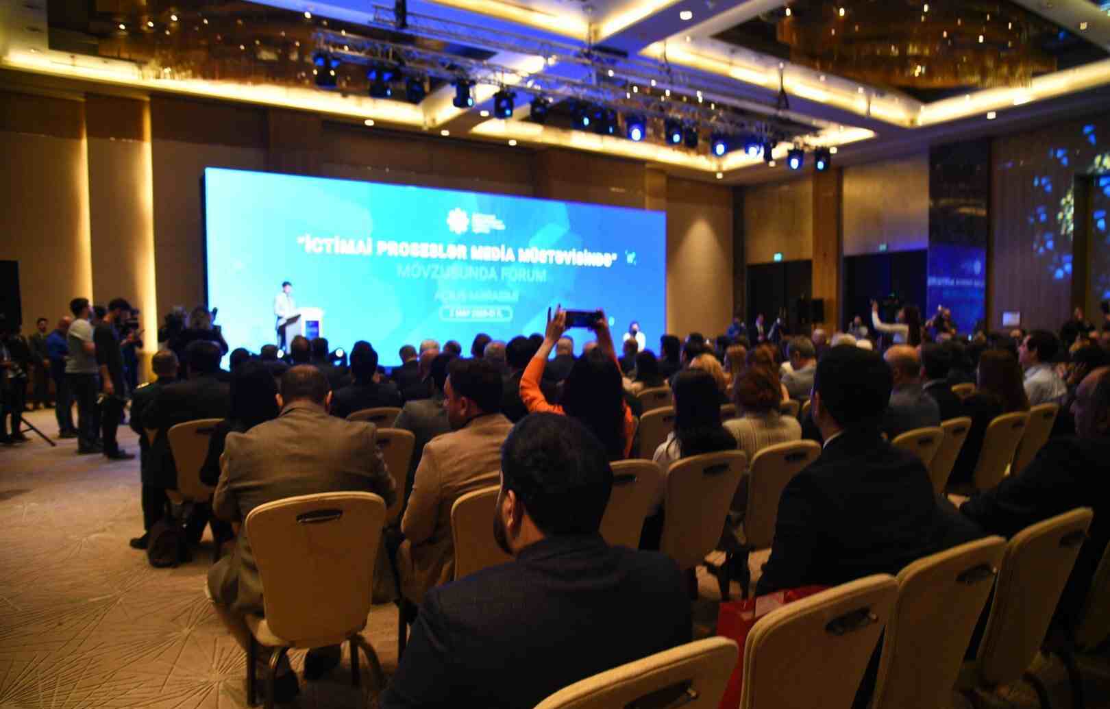 Bakıda "İctimai proseslər media müstəvisində" mövzusunda forum keçirilir