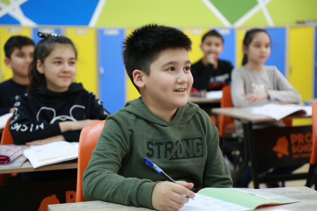 Rusiyada məktəblərdə bir sinifdə bir nəfərdən artıq miqrant uşağın təhsil almasının qadağan olunması təklif edilib