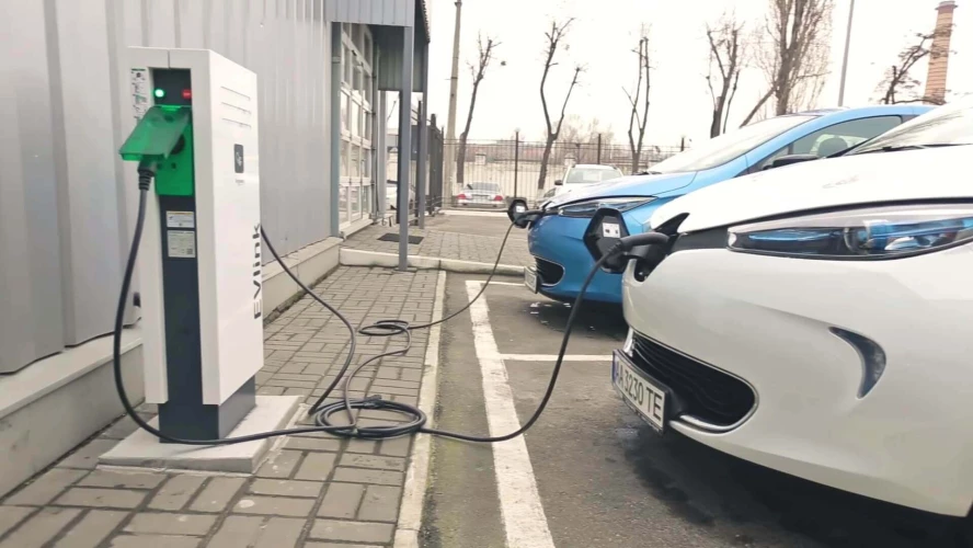 Azərbaycanda nə qədər "yaşıl" enerji doldurma məntəqəsi var?