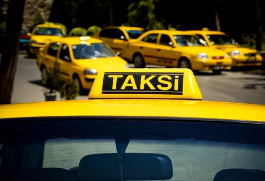 Taksi sürücülərinin sərnişindən proqramda yazılandan artıq məbləğ tələb etməsi qadağan olunub
