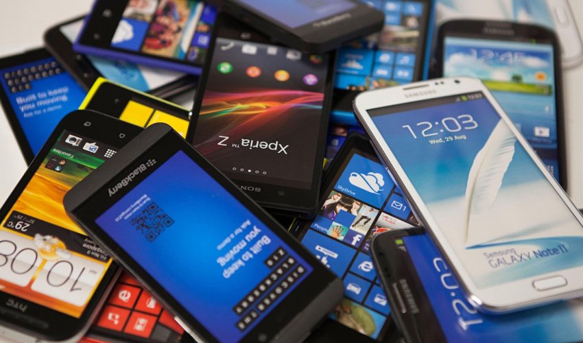 Azərbaycanda ən populyar mobil telefon markaları açıqlanıb